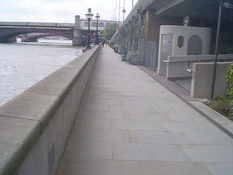 [St Paul's Walk, view upstream]